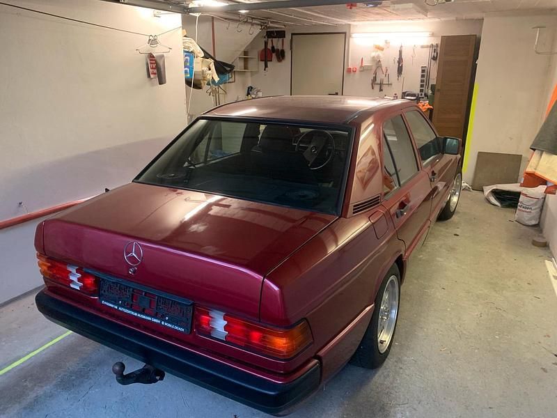 Gebraucht Mercedes 190 1990 Rot Limousine