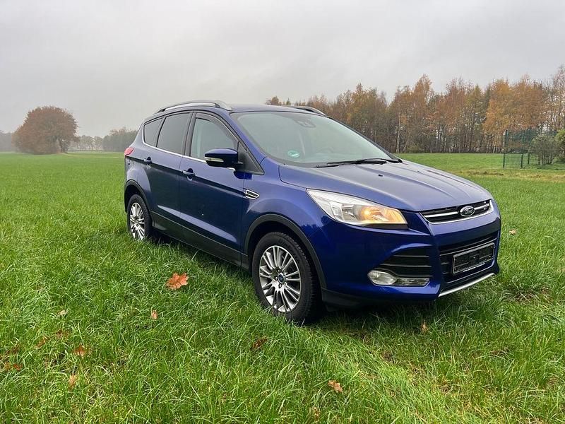 Gebraucht Ford Kuga Titanium 140 PS (102 kW) 2014 Blau SUV