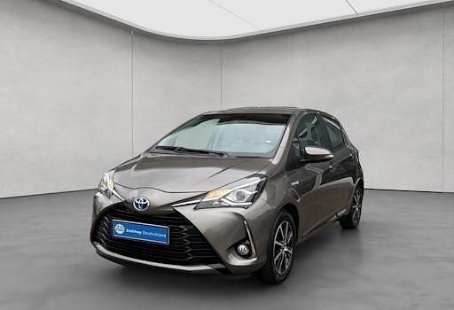 Gebraucht Toyota Yaris Hybrid Team 100 PS (73 kW) 2018 Andere Limousine