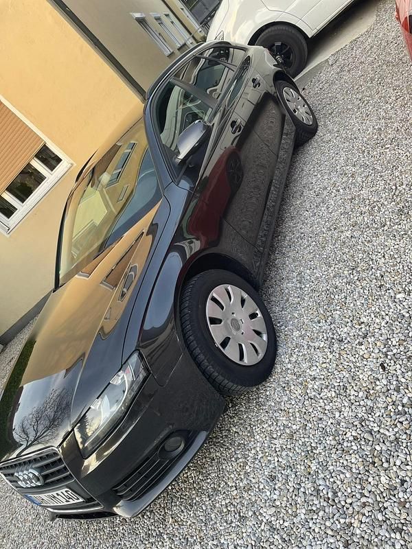 Gebraucht Audi A4 2010 Grau Kombi