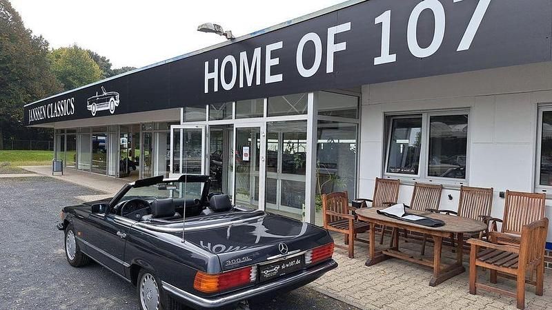 Gebraucht Mercedes SL300 188 PS (138 kW) 1987 Blauschwarz Cabrio
