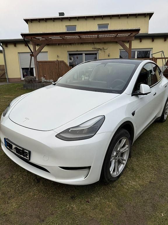 Gebraucht Tesla Model Y 274 kW (373 PS) 2022 Weiß SUV