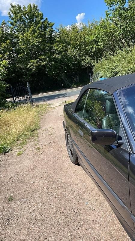 Gebraucht BMW 328 Cabriolet 193 PS (141 kW) 1998 Schwarz Cabrio