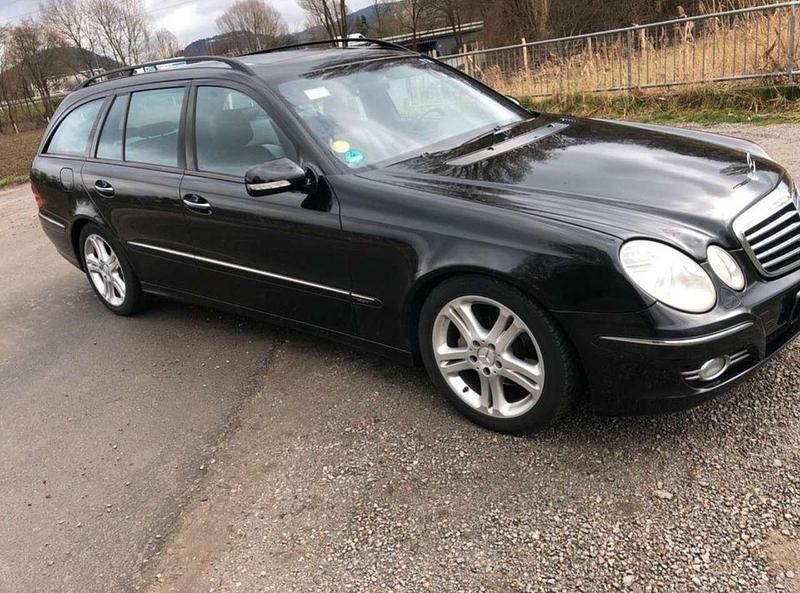Gebraucht Mercedes E320 Avantgarde 224 PS (164 kW) 2006 Kombi