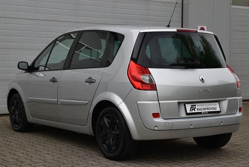 Gebraucht Renault Scénic II Exception 150 PS (110 kW) 2007 Silber Van / Kleinbus
