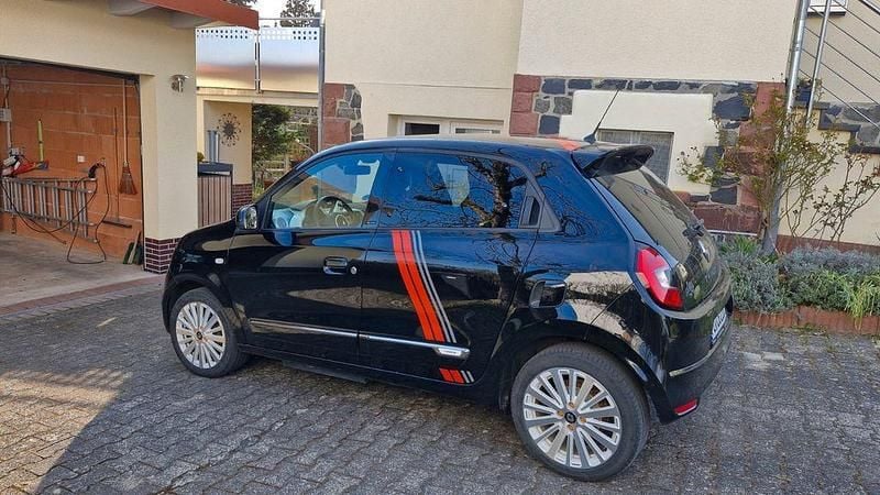 Gebraucht Renault Twingo Vibes 60 kW (82 PS) 2021 Schwarz Kleinwagen