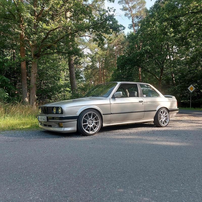 Gebraucht 1988 BMW 316 Coupé | 23.500 € - Bild 1/4