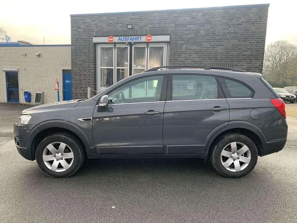 Używany Chevrolet Captiva LT 167 KM (122 kW) 2011 Szary SUV