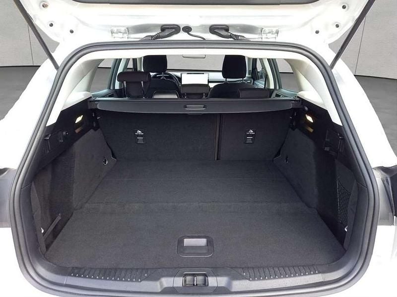 Gebraucht Ford Focus 125 PS (91 kW) 2023 Moondust silber metallic Kombi