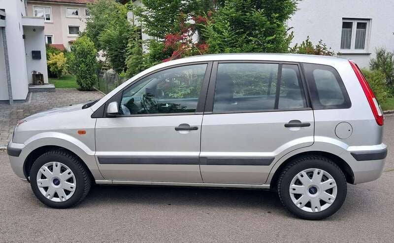 Silber Gebraucht 2007 Ford Fusion Limousine | 3.700 € (Fairer Preis) - Bild 1/4