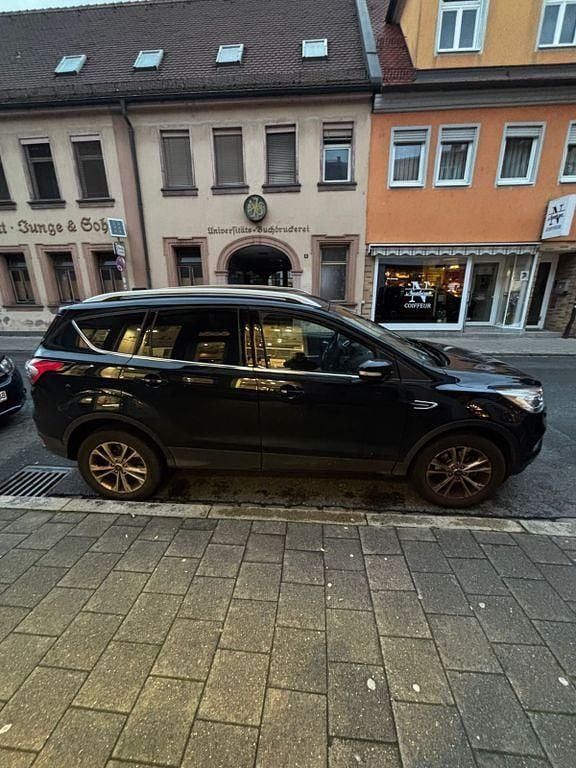 Gebraucht Ford Kuga ST-Line 150 PS (110 kW) 2019 Schwarz SUV