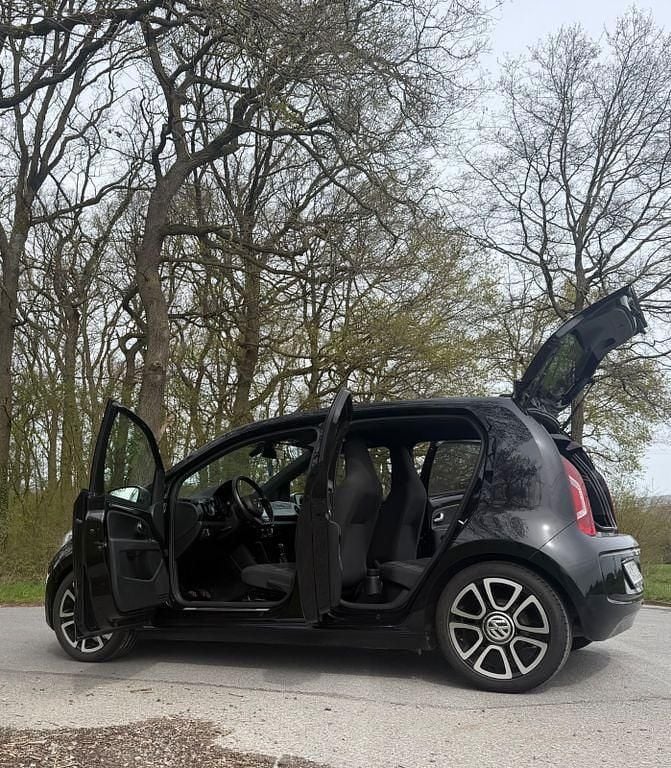 Gebraucht VW up! CLUB 75 PS (55 kW) 2015 Schwarz Kleinwagen