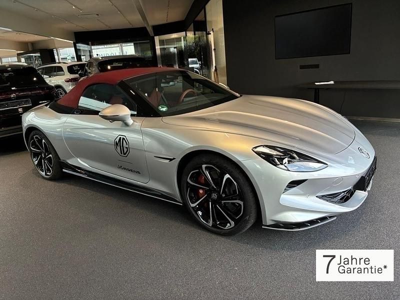 Silber Gebraucht 2025 MG Cyberster Cabrio | 63.669 € (Guter Preis) - Bild 1/4