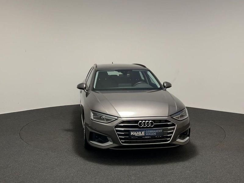 Gebraucht Audi A4 Advanced 204 PS (150 kW) 2020 Grau Kombi