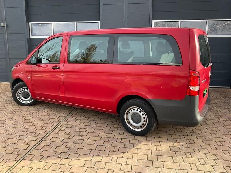 Gebraucht Mercedes Vito 163 PS (119 kW) 2016 Rot Van