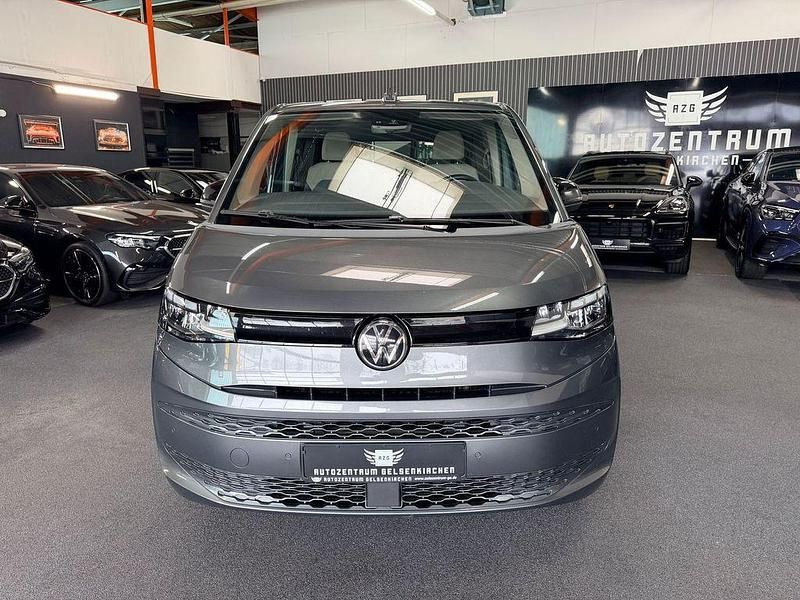 Gebraucht VW Multivan 150 PS (110 kW) 2022 Grau Van
