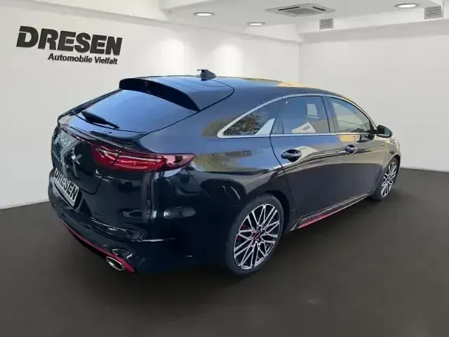 Gebraucht Kia ProCeed GT GT 204 PS (150 kW) 2021 Schwarz Kleinwagen