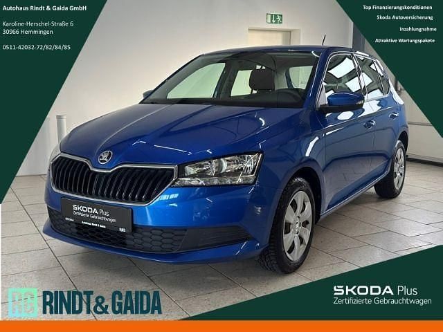 Blau Gebraucht 2020 Skoda Fabia Ambition Limousine | 11.399 € (Fairer Preis) - Bild 1/4