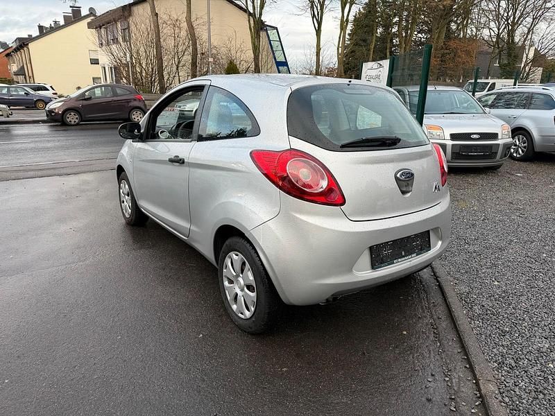 Gebraucht Ford Ka 70 PS (51 kW) 2012 Silber Kleinwagen