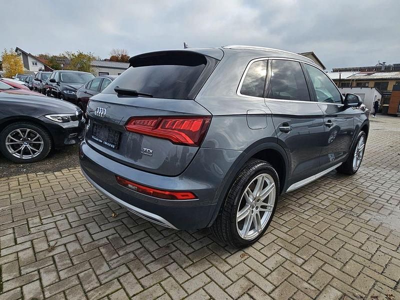 Gebraucht Audi Q5 Design 190 PS (139 kW) 2017 Grau SUV