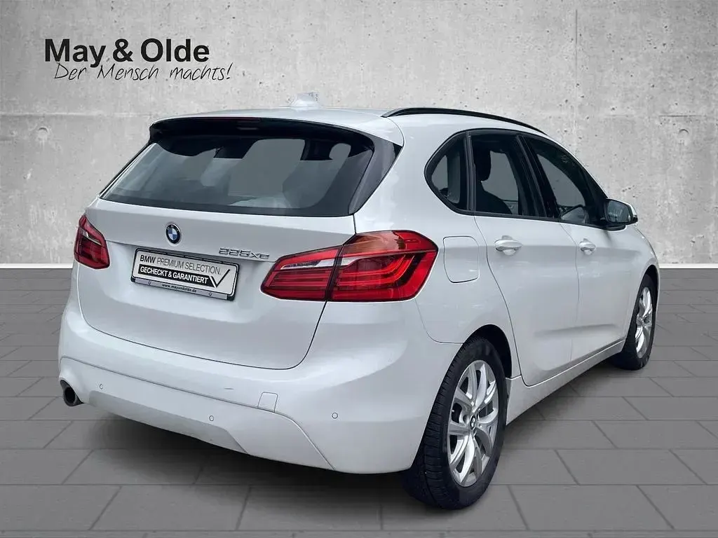 Gebraucht BMW 225 Advantage 224 PS (164 kW) 2019 Weiss Van / Kleinbus
