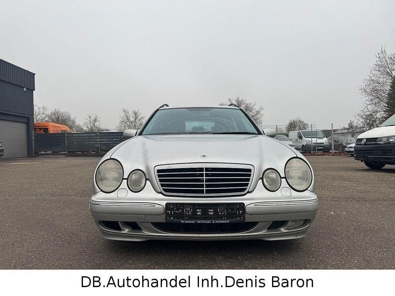 Gebraucht Mercedes E270 Avantgarde 170 PS (125 kW) 2002 Grau Limousine