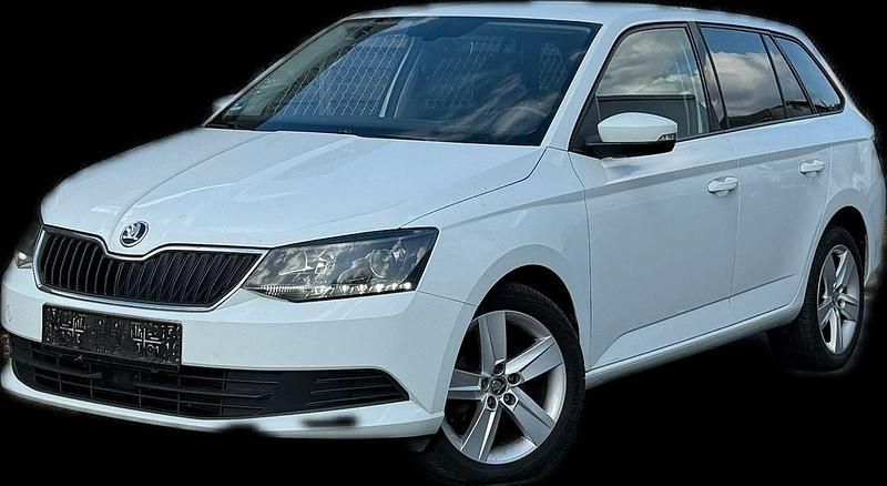 Weiß Gebraucht 2017 Skoda Fabia Ambition Kombi | 4.990 € (Fairer Preis) - Bild 1/4
