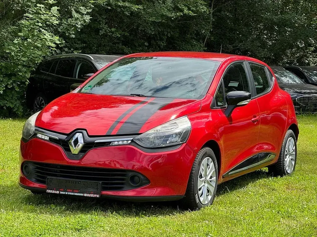 Gebraucht Renault Clio IV Expression 75 PS (55 kW) 2016 Rot Limousine