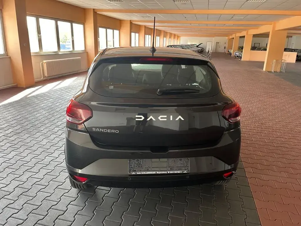 Gebraucht Dacia Sandero Essentiel 91 PS (66 kW) 2025 Schwarz Limousine