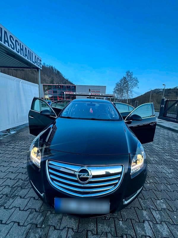Gebraucht Opel Insignia 160 PS (117 kW) 2009 Schwarz Limousine