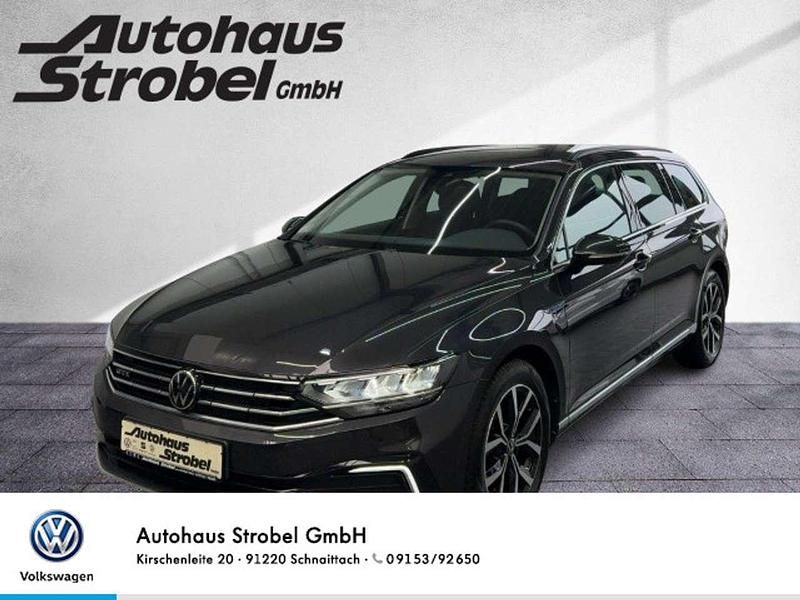 Mangangrau metallic Gebraucht 2022 VW Passat GTE Kombi | 31.990 € (Teuer) - Bild 1/3