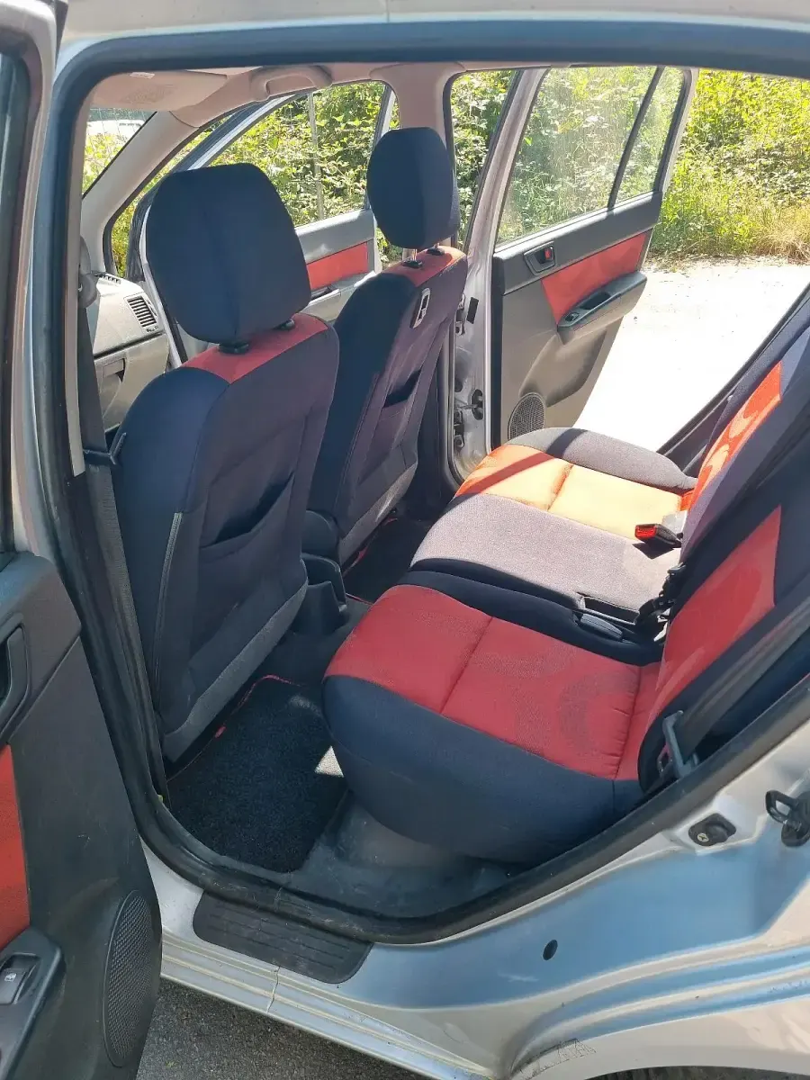 Gebraucht Hyundai Getz 67 PS (49 kW) 2008 Grau Kleinwagen