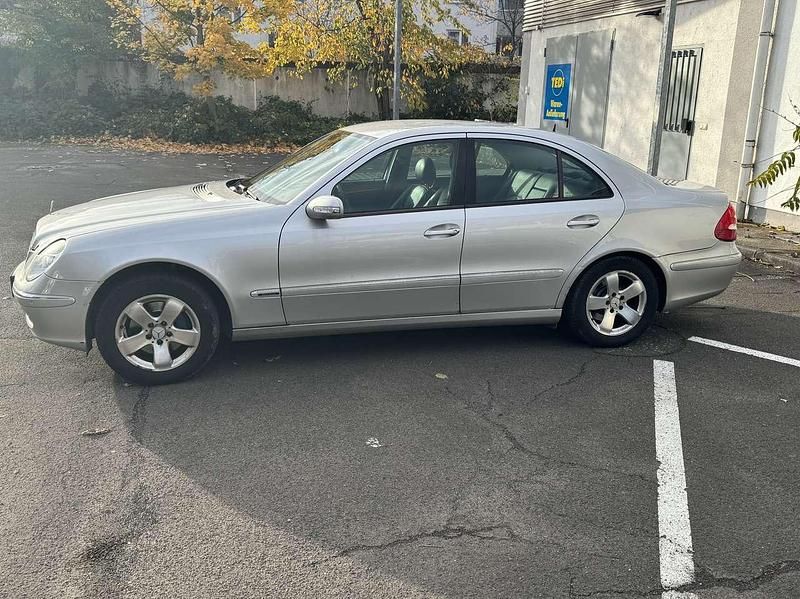 Gebraucht Mercedes E320 Elegance 224 PS (164 kW) 2002 Limousine