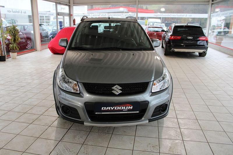Gebraucht Suzuki SX4 135 PS (99 kW) 2013 Grau SUV