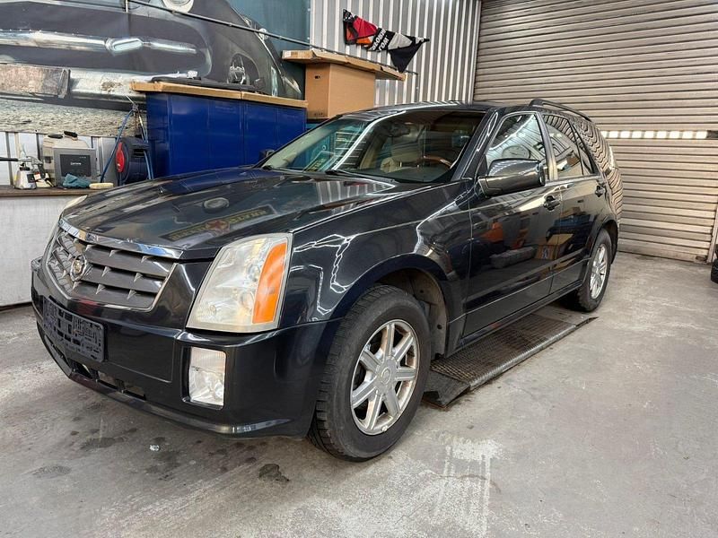 Second-hand Cadillac SRX 258 CP (189 kW) 2005 Negru SUV