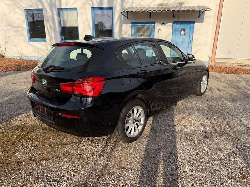 Gebraucht BMW 118 Advantage 136 PS (100 kW) 2017 Schwarz Kleinwagen