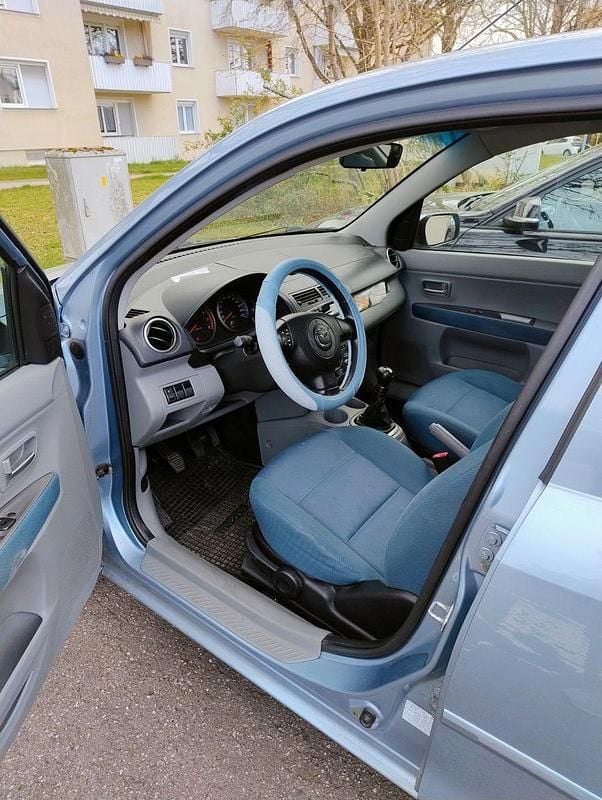 Gebraucht Mazda 2 Active 80 PS (58 kW) 2005 Blau Kleinwagen