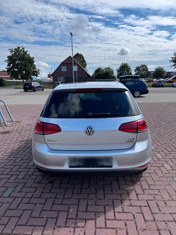 Silber Gebraucht 2013 VW Golf VII Kleinwagen | 6.200 € (Guter Preis) - Bild 1/4