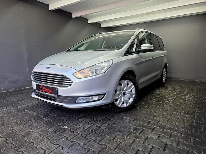 Second-hand Ford Galaxy 150 CP (110 kW) 2017 Argintiu Monovolum