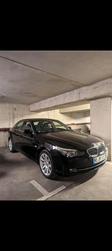 Schwarz Gebraucht 2007 BMW 525 Limousine | 4.400 € (Superpreis) - Bild 1/4