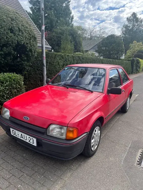 Gebraucht Ford Escort 60 PS (44 kW) 1988 Rot Limousine