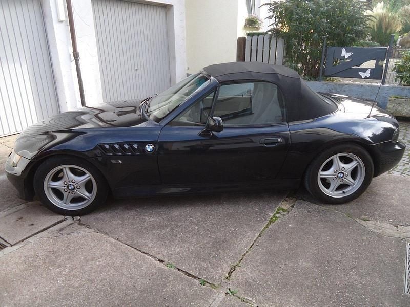 Gebraucht BMW Z3 140 PS (102 kW) 1997 Schwarz Cabrio