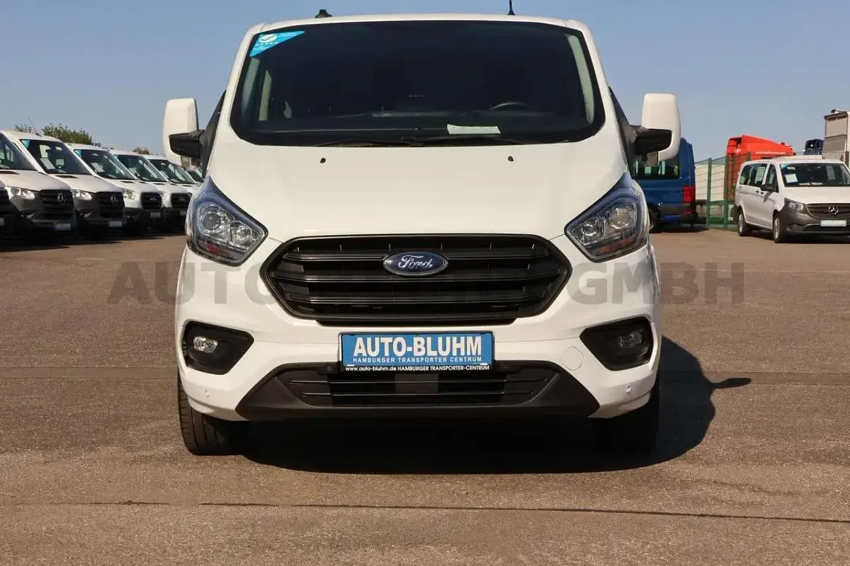 Gebraucht Ford Transit Custom 131 PS (96 kW) 2023 Frostweiß Van