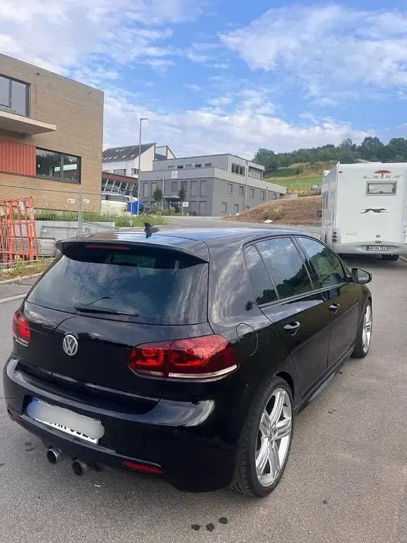 Gebraucht VW Golf VI R 271 PS (199 kW) 2010 Schwarz Kleinwagen
