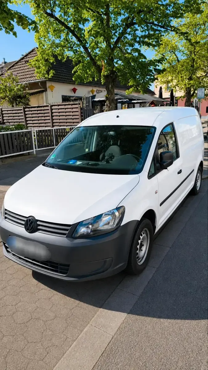 Używany VW Caddy 102 KM (75 kW) 2015 Biały Minivan