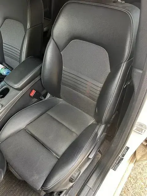 Gebraucht Mercedes B200 Night 136 PS (100 kW) 2018 Weiß Kleinwagen