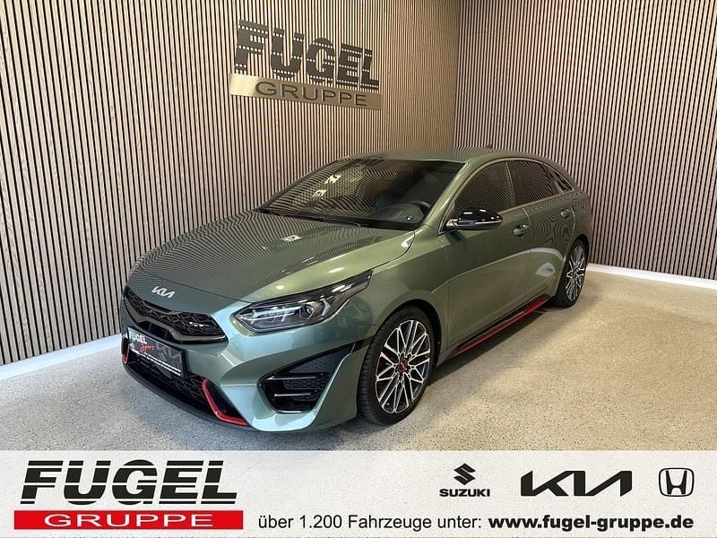(exg) experience green met. Gebraucht 2023 Kia ProCeed Comfort Kleinwagen | 30.899 € (Fairer Preis) - Bild 1/4