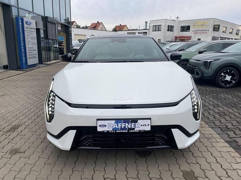 Neu Kia EV4 150 kW (204 PS) 2025 Snow white pearl Limousine