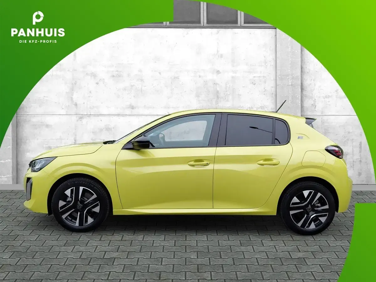 Gebraucht Peugeot 208 Style 100 kW (136 PS) 2024 Gelb Kleinwagen