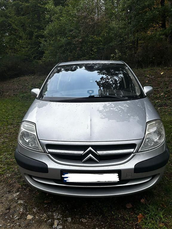Silber Gebraucht 2007 Citroën C8 Exclusive Van / Kleinbus | 800 € - Bild 1/4
